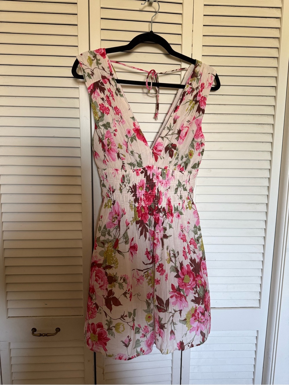 Abercrombie & Fitch Pink Floral V-Neck Smocked Waist Dress